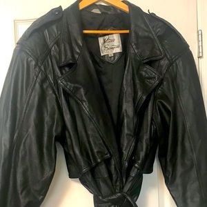 Men’s Genuine Leather Trench Coat. Size XLT TALL